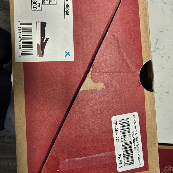 VANS Snow Lodge Slipper, Mens US Size 12 Black White Gum ***RARE*** NEW - Picture 7 of 7